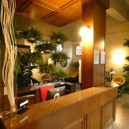 яhotel